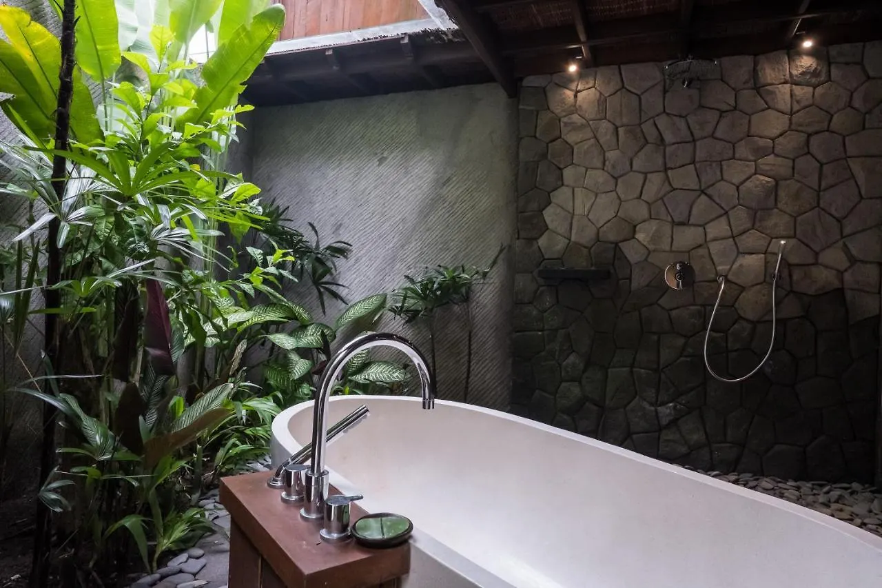 Benisari Batik Garden Cottage Ubud  Lodge